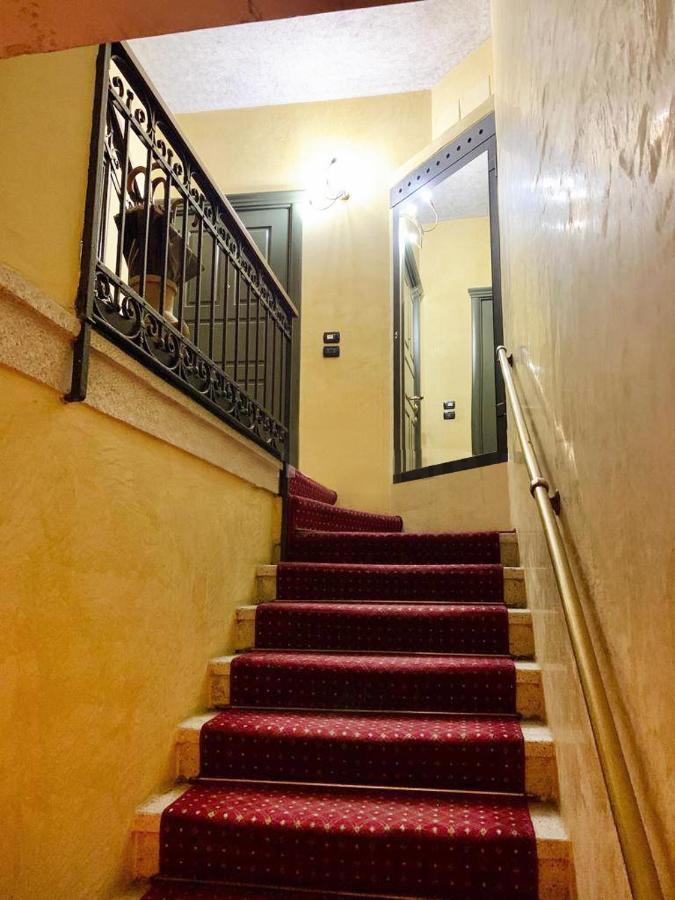 Apartment Via Sant'Alessandro 22 - Sostify Бергамо Екстериор снимка